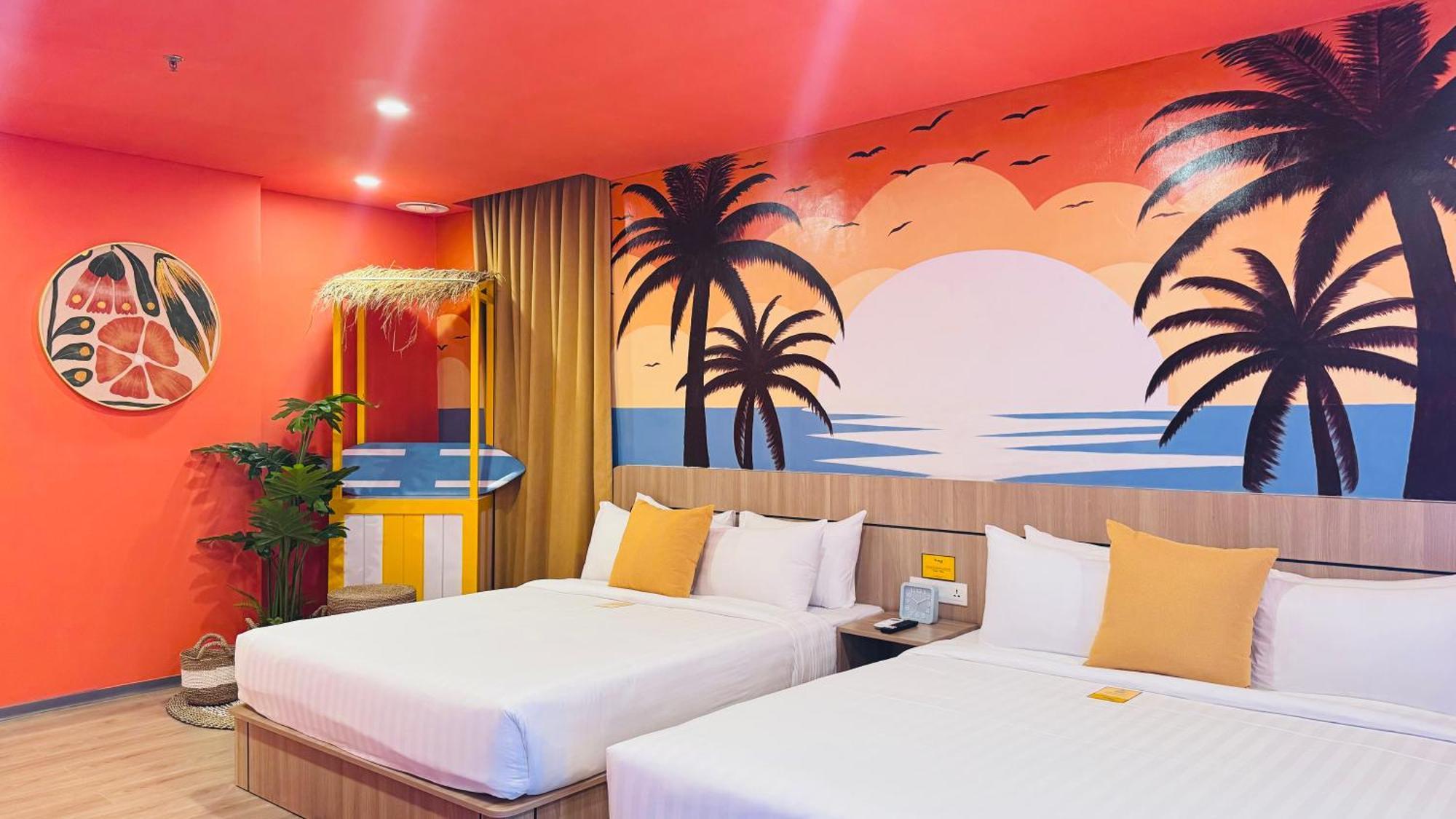 Yellow Bee Resort Cililitan Jakarta Exterior photo