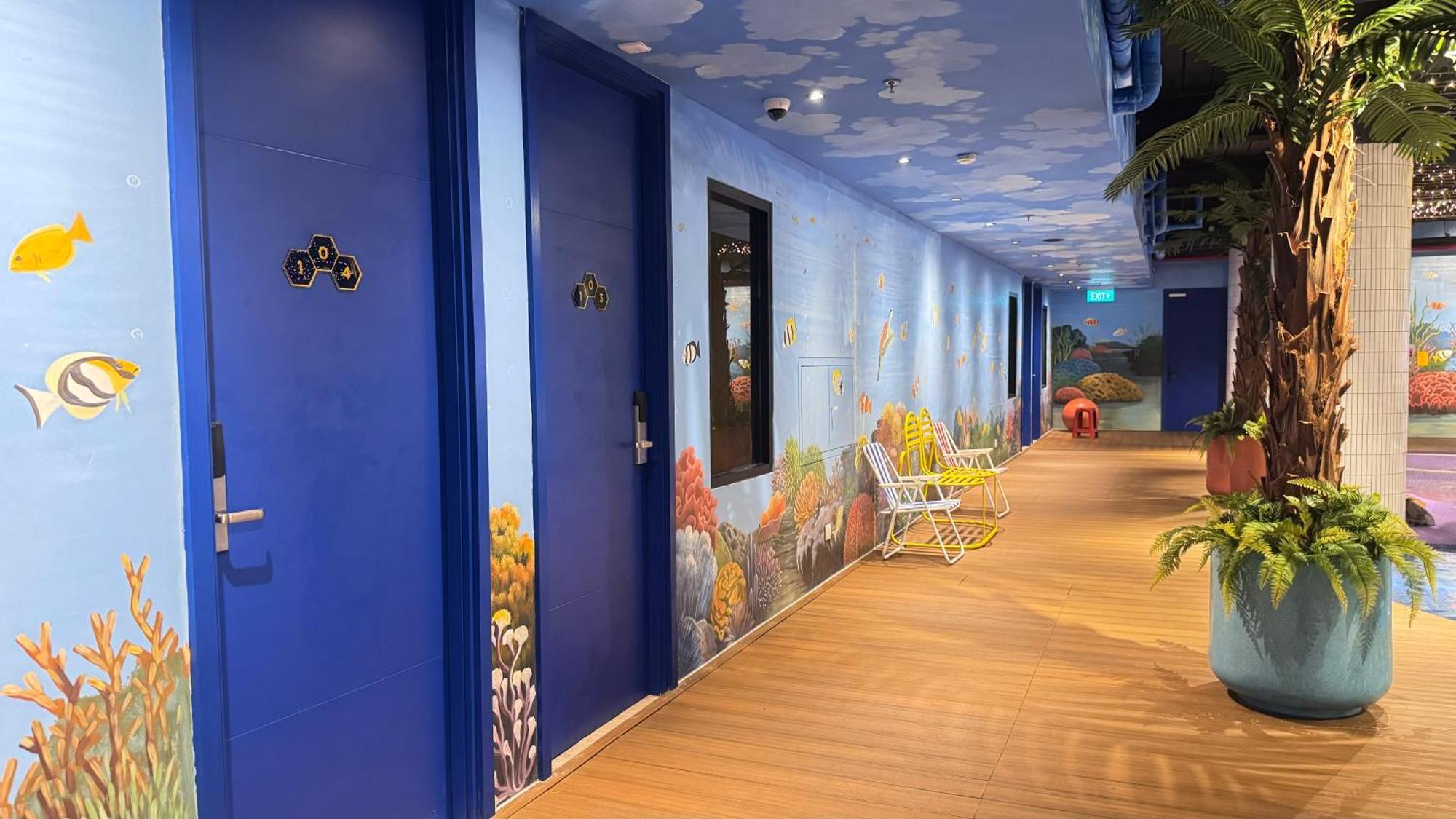 Yellow Bee Resort Cililitan Jakarta Exterior photo